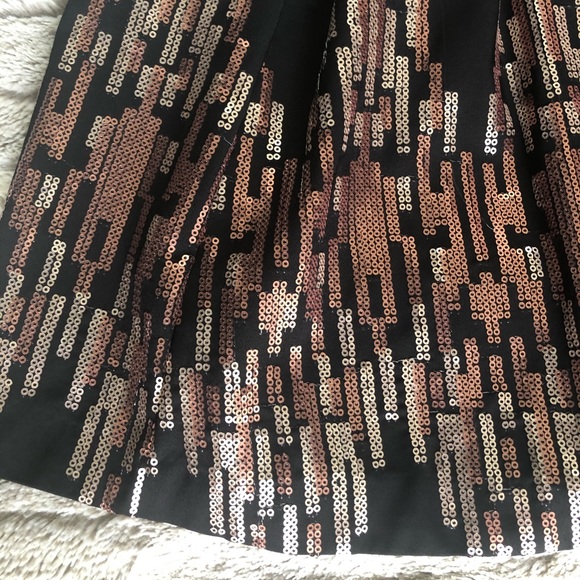 ❤️SOLD❤️Vince Camuto Dress. like New! Black sequence dress - Picture 2 of 6